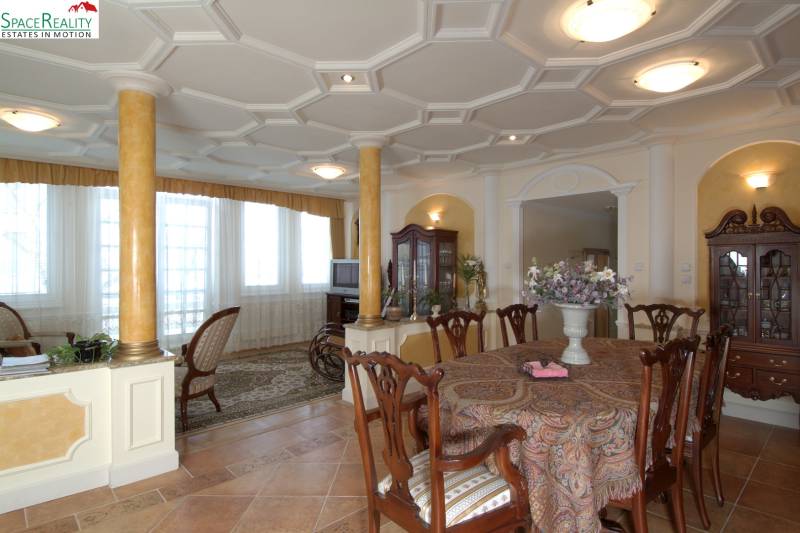 Rent Three bedroom apartment, Three bedroom apartment, Zámocká, Bratis