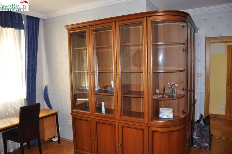 Rent Three bedroom apartment, Three bedroom apartment, Zámocká, Bratis