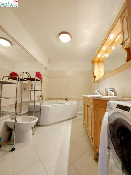 Rent Two bedroom apartment, Two bedroom apartment, Červenova, Bratisla
