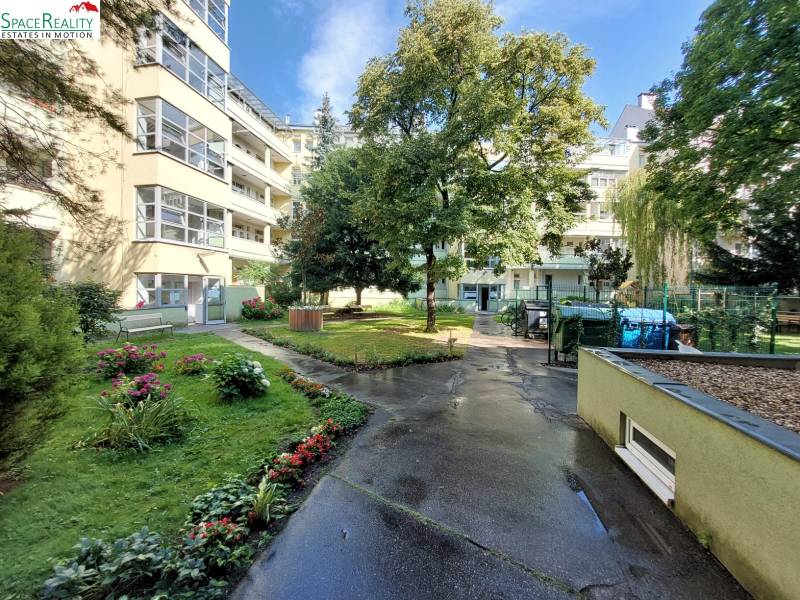 Rent One bedroom apartment, One bedroom apartment, Cintorínska, Bratis