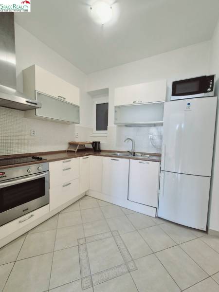 Rent Two bedroom apartment, Two bedroom apartment, Tobrucká, Bratislav
