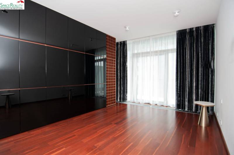 Rent One bedroom apartment, One bedroom apartment, Dvořákovo nábrežie,