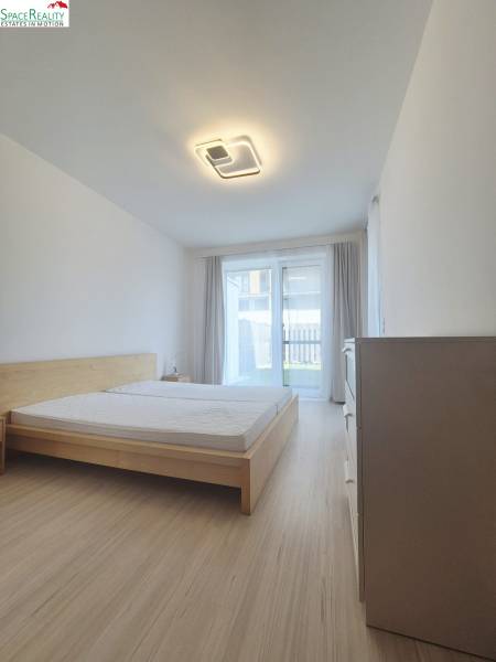 Rent One bedroom apartment, One bedroom apartment, Fialová, Bratislava