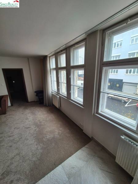 Rent One bedroom apartment, One bedroom apartment, Dunajská, Bratislav