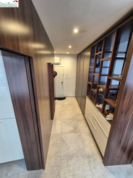 Rent One bedroom apartment, One bedroom apartment, Dunajská, Bratislav