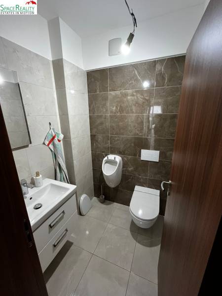 Rent Three bedroom apartment, Three bedroom apartment, Ovocná, Bratisl