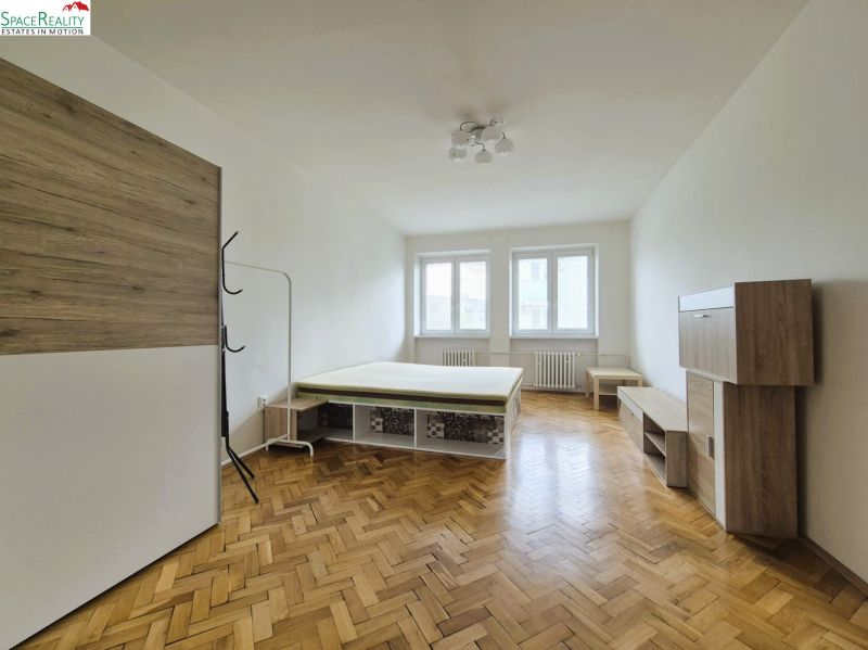 Rent Two bedroom apartment, Two bedroom apartment, Jelačičova, Bratisl