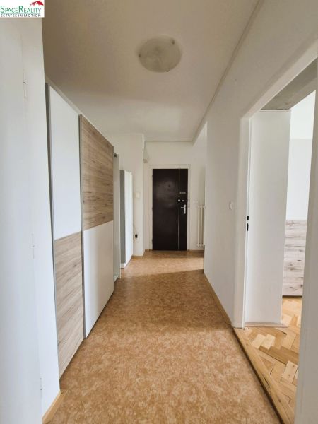 Rent Two bedroom apartment, Two bedroom apartment, Jelačičova, Bratisl