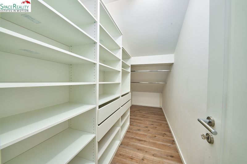 Rent Family house, Family house, Brezovská, Bratislava - Nové Mesto, S
