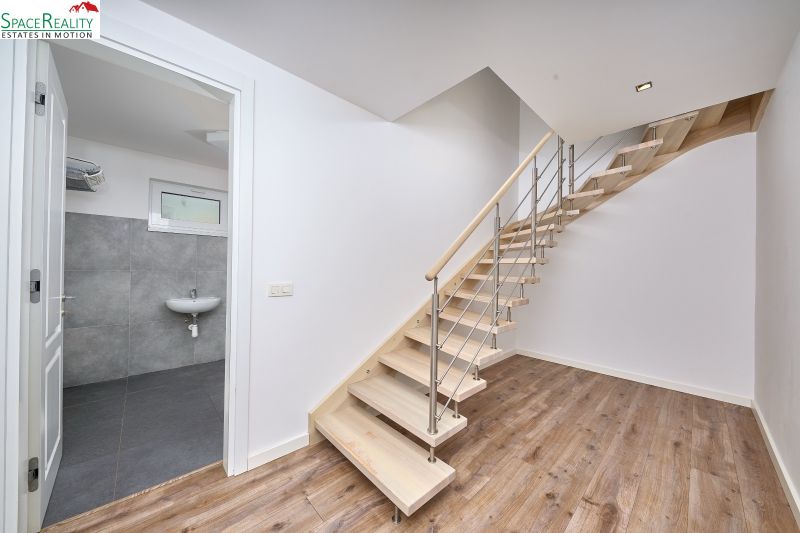 Rent Family house, Family house, Brezovská, Bratislava - Nové Mesto, S