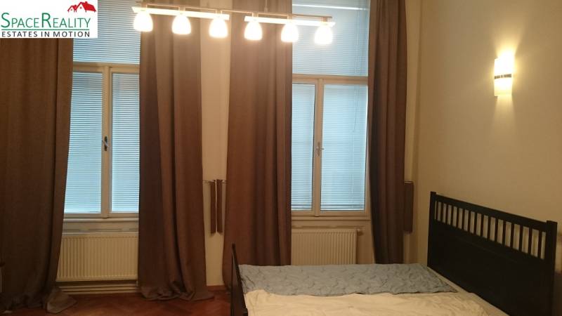 Rent Three bedroom apartment, Three bedroom apartment, Sládkovičova, B