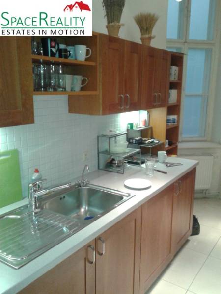Rent Three bedroom apartment, Three bedroom apartment, Sládkovičova, B