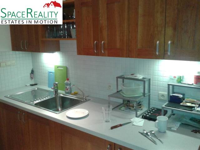 Rent Three bedroom apartment, Three bedroom apartment, Sládkovičova, B