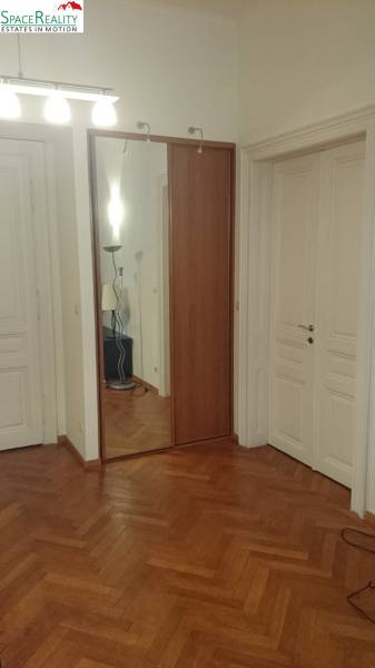 Rent Three bedroom apartment, Three bedroom apartment, Sládkovičova, B