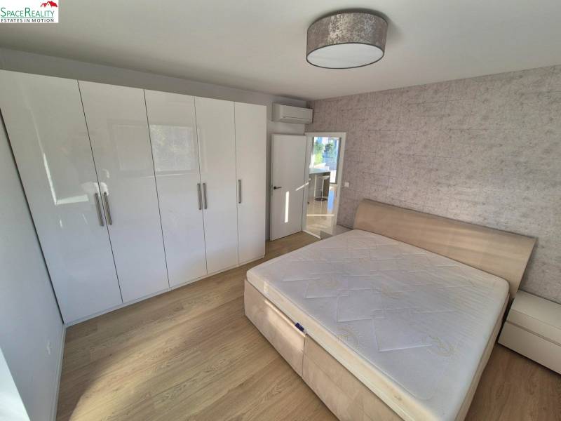 Rent One bedroom apartment, One bedroom apartment, Na Hrebienku, Brati