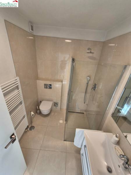 Rent One bedroom apartment, One bedroom apartment, Na Hrebienku, Brati
