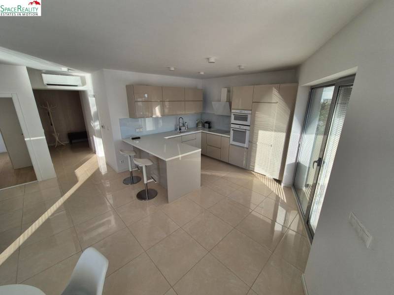 Rent One bedroom apartment, One bedroom apartment, Na Hrebienku, Brati